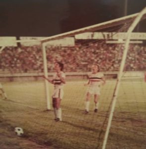 Aqui Celebrando un Gol en el Jose Antonio Paez en Portuguesa , acompañado de el Peruano Nuñez